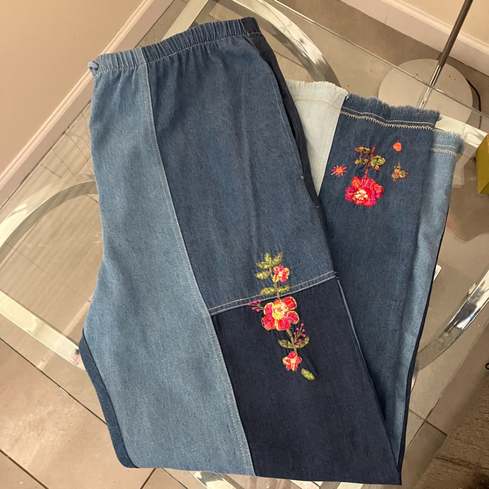 Democracy Patchwork Embroidered Jeans L - image 1